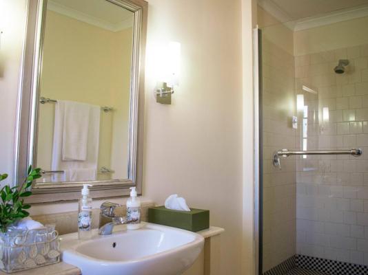 5 Seasons Guest House - 253549