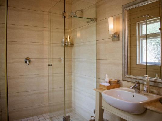 5 Seasons Guest House - 253556