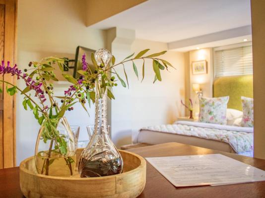 5 Seasons Guest House - 253565