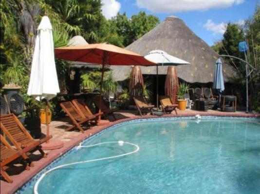 Golden Lantern Town Lodge - 253586