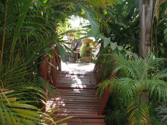 Golden Lantern Town Lodge - 253592