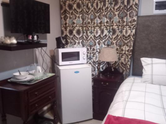 Loch Athlone Overnight Accommodation - 253743