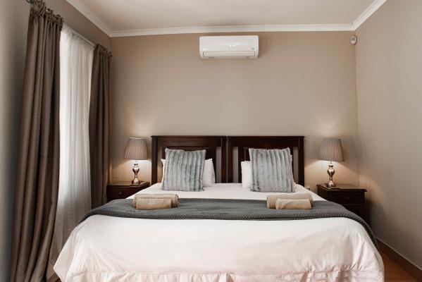 Room image 3