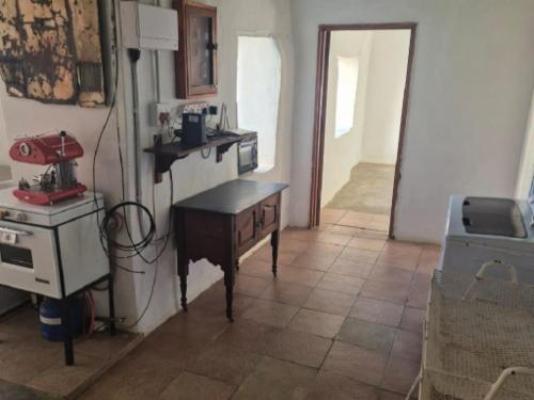 Droogeland - Dining area