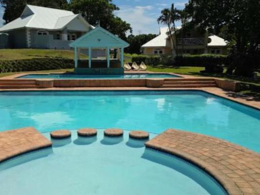 Montego Bay 32 and 9 - Swimming pool