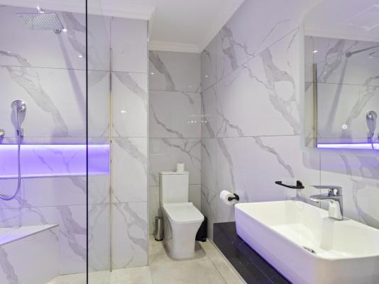 Montego Bay 32 and 9 - 253959