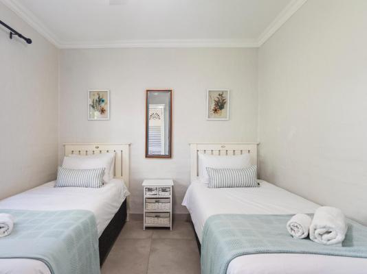 Montego Bay 32 and 9 - 253963