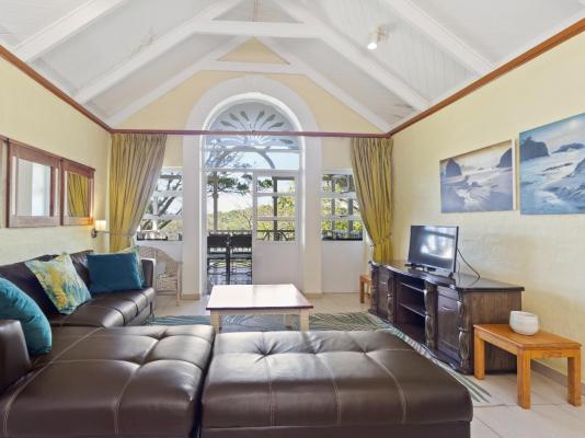 Montego Bay 32 and 9 - 253979