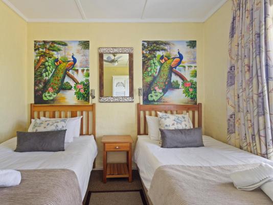 Montego Bay 32 and 9 - 253997