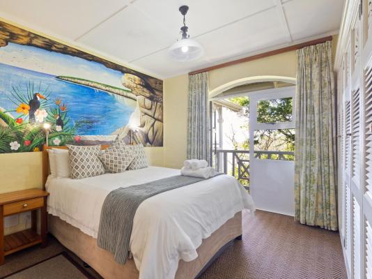 Montego Bay 32 and 9 - 254000