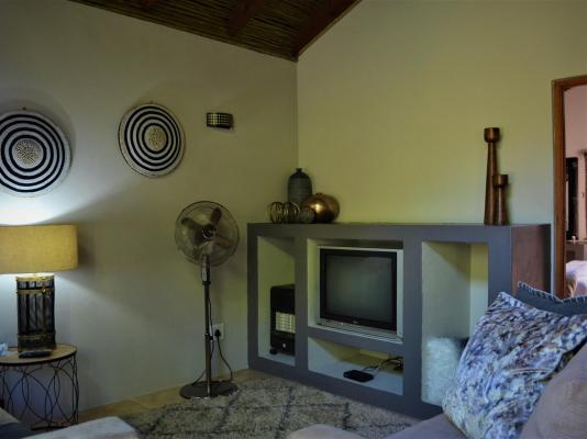 Room image 6