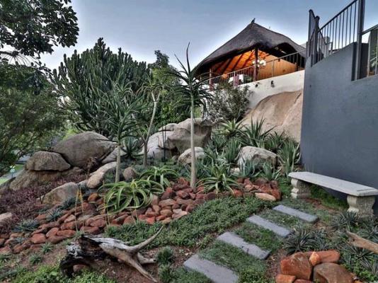 La Roca Guest House - 254447