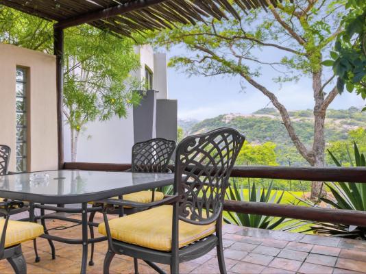 La Roca Guest House - 254493