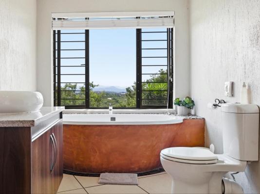 La Roca Guest House - 254502