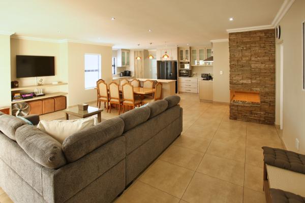 4 On Blue, Langebaan, 6-Sleeper - 254700