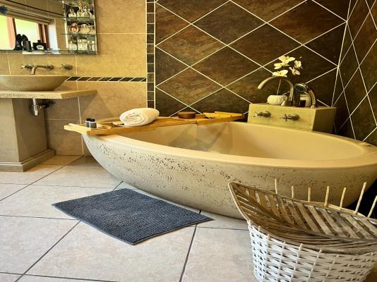 Map's View Guesthouse - 255015