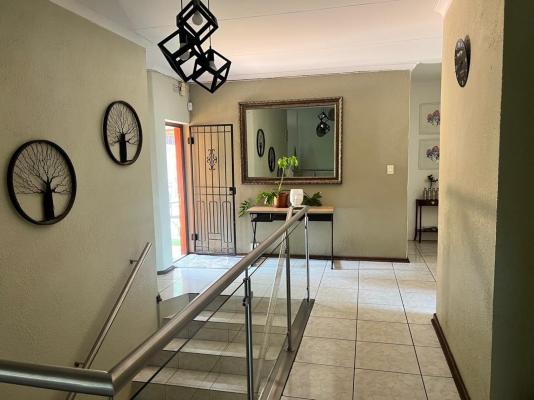 Map's View Guesthouse - 255026