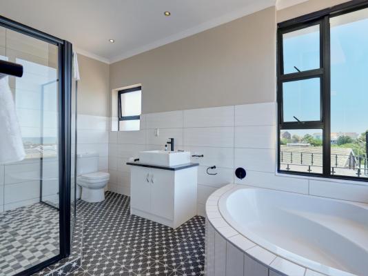 Ahoy Boutique Hotel Mandela Bay - 255067