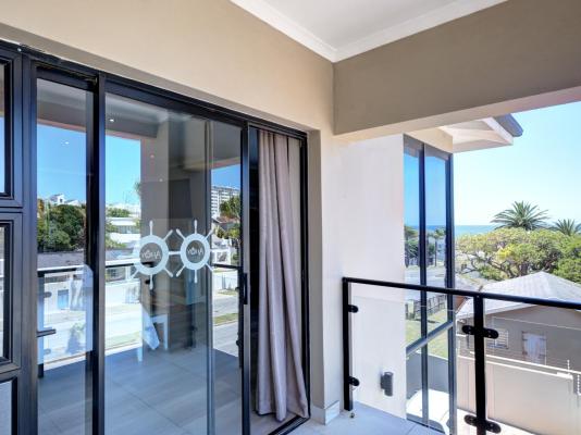 Ahoy Boutique Hotel Mandela Bay - 255070