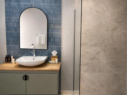 13 on Tenth - 255154