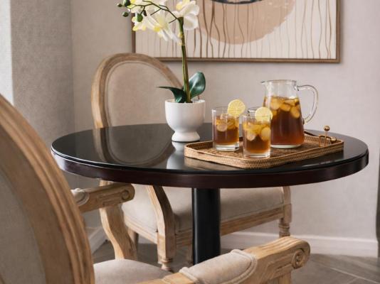 13 on Tenth - 255170