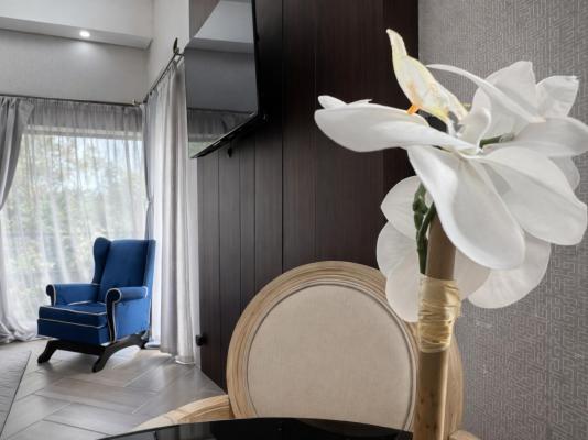 13 on Tenth - 255190