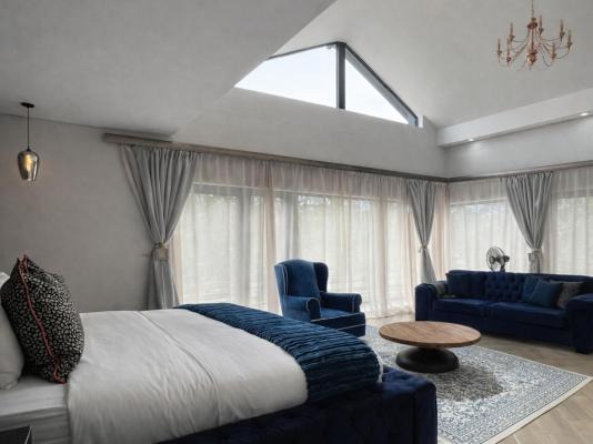 13 on Tenth - 255194