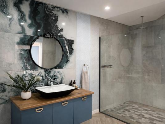 13 on Tenth - 255195