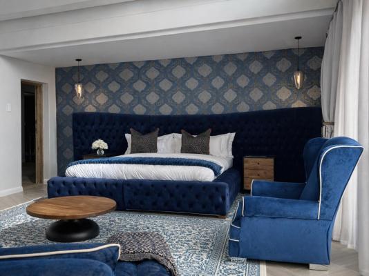 13 on Tenth - 255200