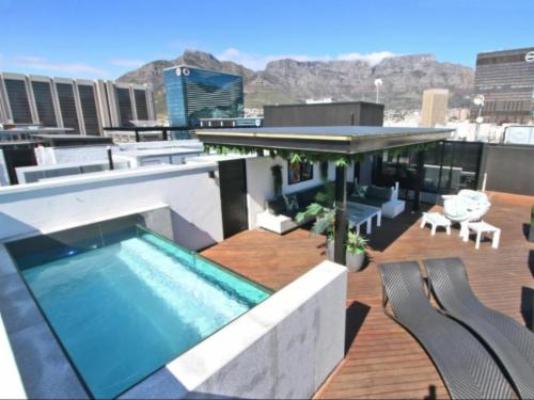 Crayfish Penthouse @ The Onyx - Cape Town - Swimming pool