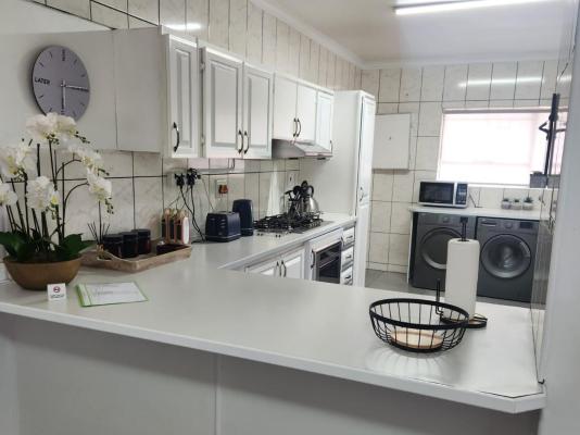 Hillton Manor Self-catering Apartments - 255312