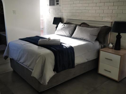 Hillton Manor Self-catering Apartments - 255313