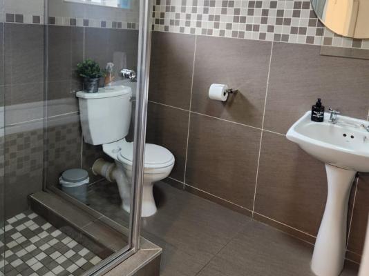 Hillton Manor Self-catering Apartments - 255315