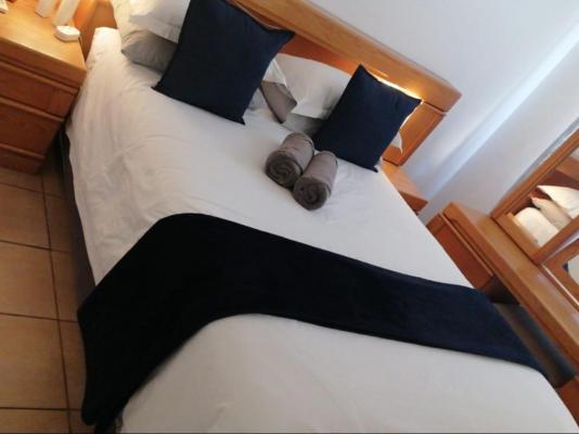 Hillton Manor Self-catering Apartments - 255328