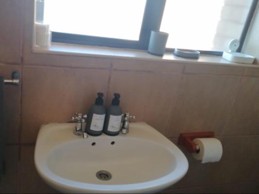 Hillton Manor Self-catering Apartments - 255329