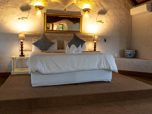 Mountain Lodge Honeymoon Room