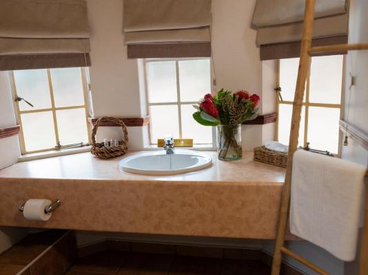 Mountain Lodge Family Room 