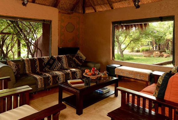 iKhaya LamaDube Game Lodge - 255729