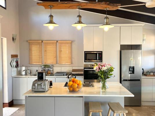 iKhaya LamaDube Game Lodge - 255770