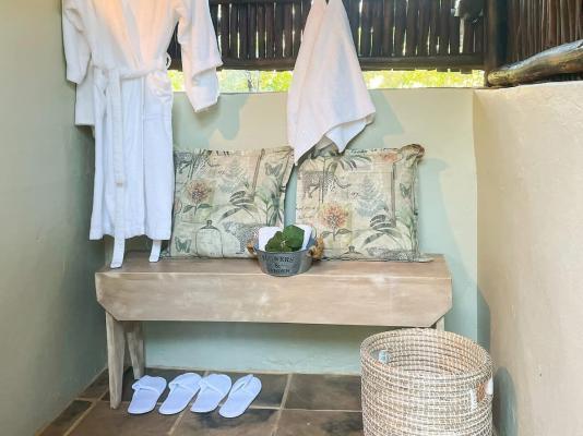 iKhaya LamaDube Game Lodge - 255795