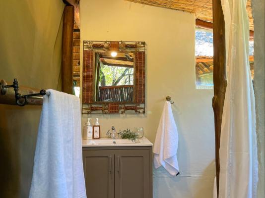 iKhaya LamaDube Game Lodge - 255796