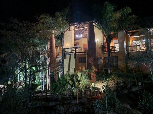 Waterfall Safari Lodge - 255806