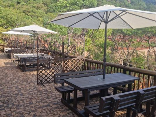 Waterfall Safari Lodge - 255811