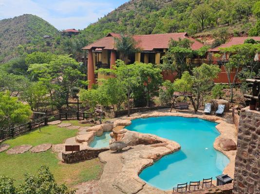 Waterfall Safari Lodge - 255822