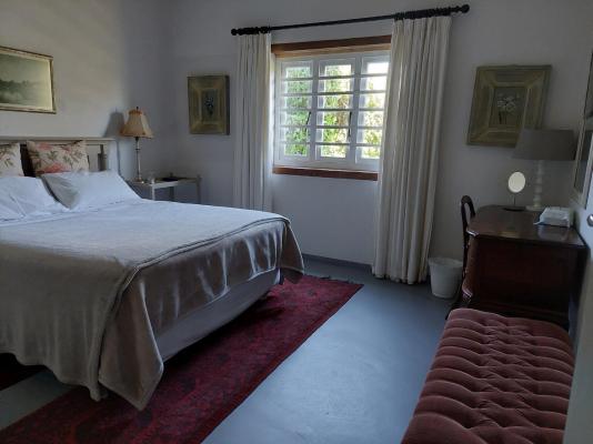 Room image 4