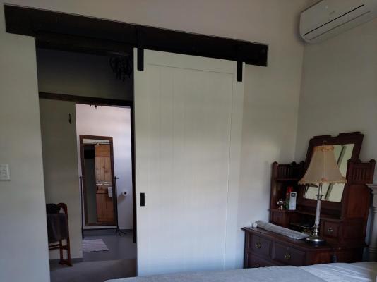 Kimi's Self Catering Guest Cottage - 256019