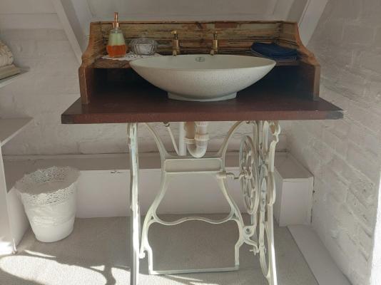 Room image 12