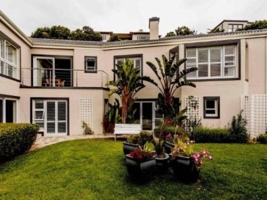 Phillip Villa - Property / Building