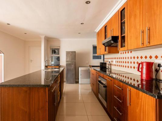 Phillip Villa - 256066