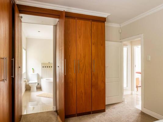 Phillip Villa - 256067